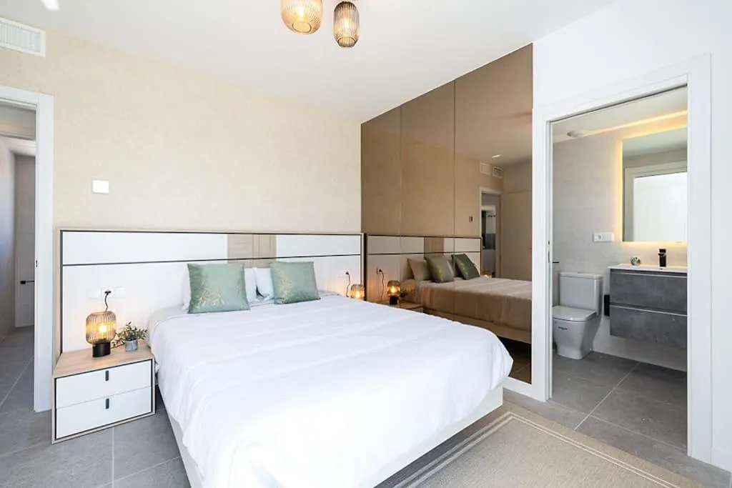 Luxury Carihuela With Private Jacuzzi By Ensuite Τορρεμολίνος Ισπανία